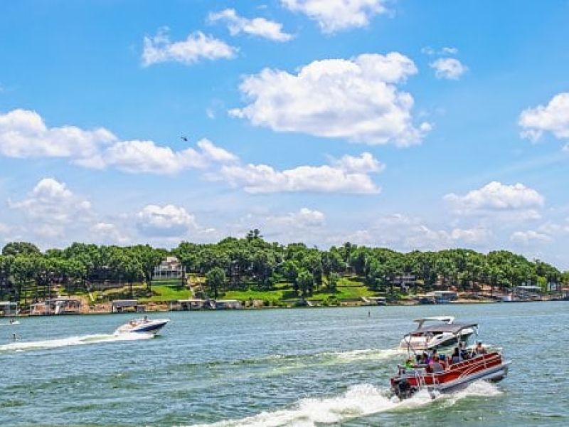 SEA pontoon boat
