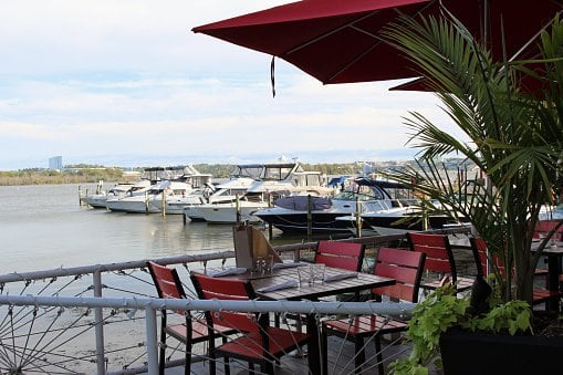 Rod & Reel Pier